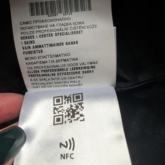 NWT Miu Miu | Black Nappa Leather Scallop Mini Skirt IT40 US4 (MPD632) - Picture 11 of 13